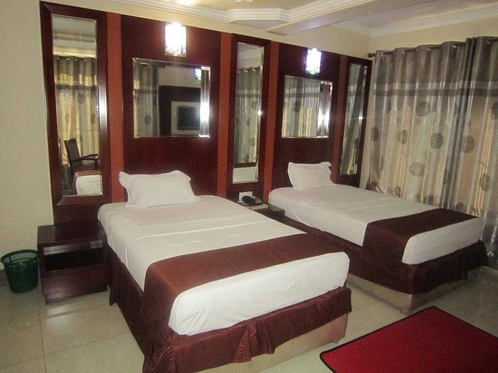 Donsuite Hotel Dar es Salaam Habitación foto