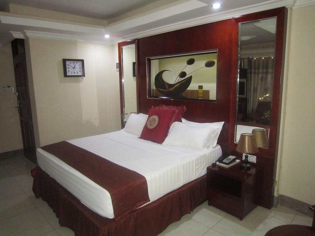 Donsuite Hotel Dar es Salaam Habitación foto