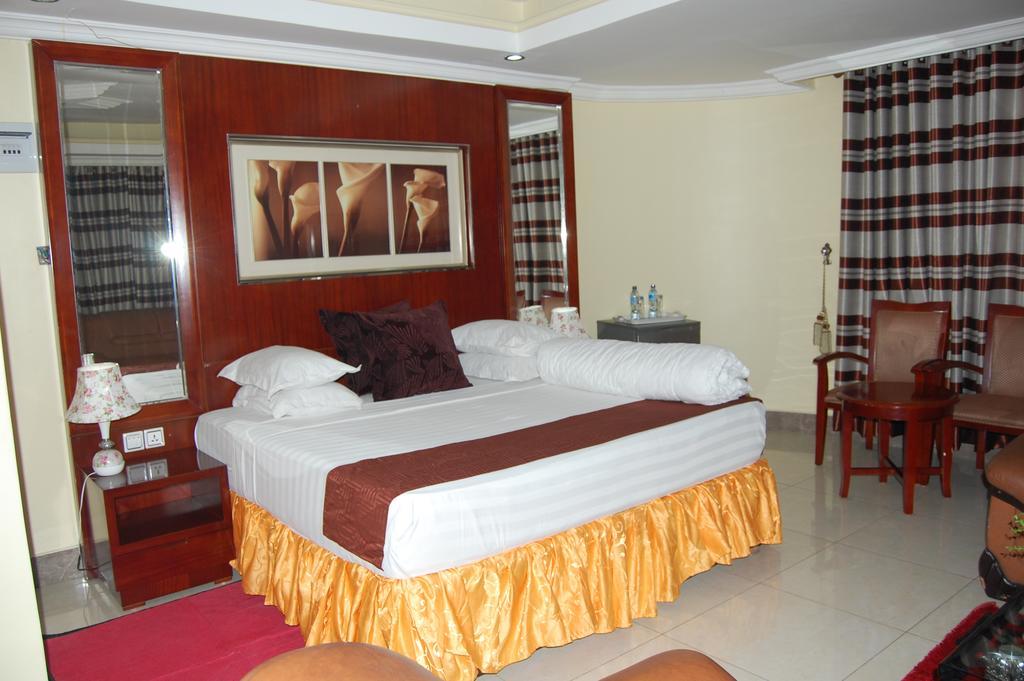 Donsuite Hotel Dar es Salaam Exterior foto