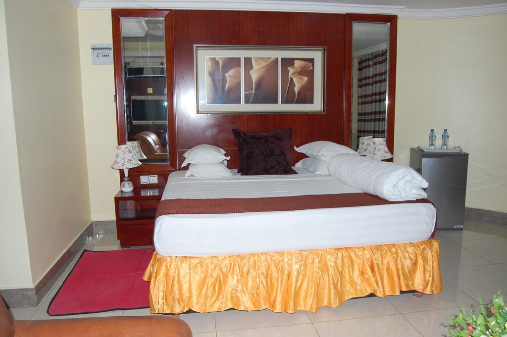 Donsuite Hotel Dar es Salaam Exterior foto